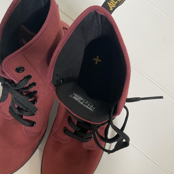 NWOT Marten’s Shoreditch Maroon canvas boot - Picture 6 of 7